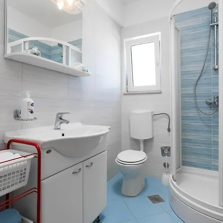 Apartment Dadic *