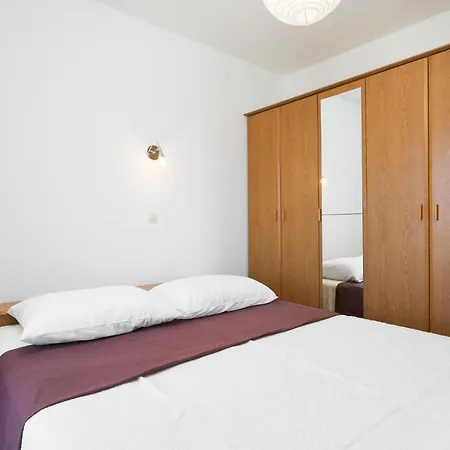 Apartment Dadic *